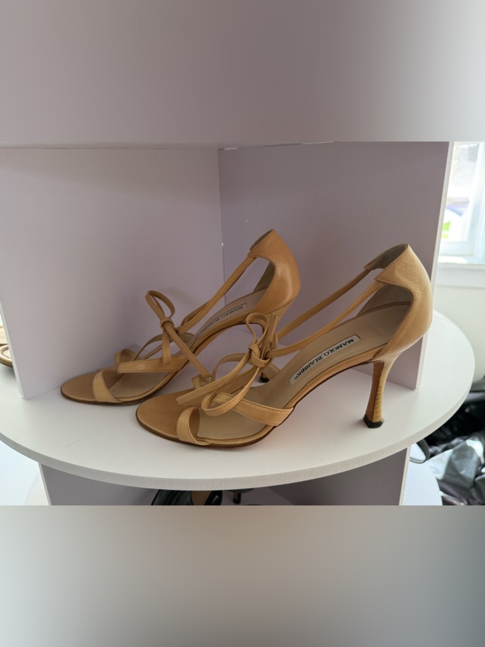 Manolo Blahnik Tan Leather Strappy Knot-Heel Sandals - Picture 7 of 8